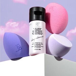 Real Techniques Pink and Purple Makeup Brushes & Tools‎